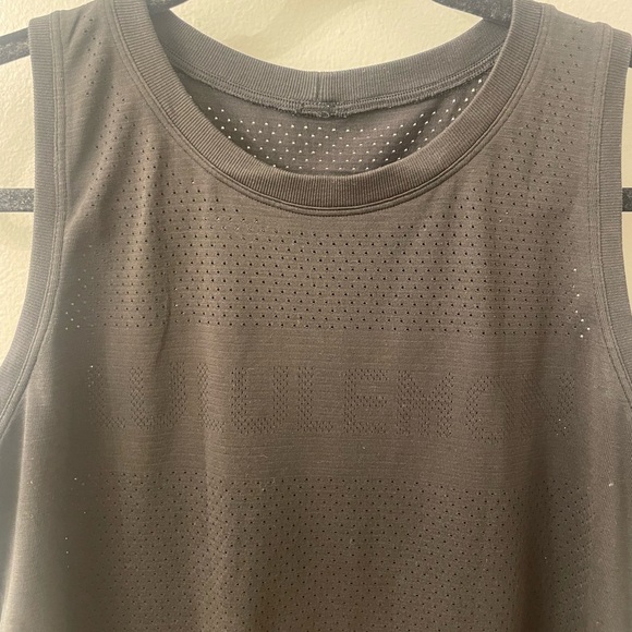 Lululemon black crop tank - Picture 6 of 6